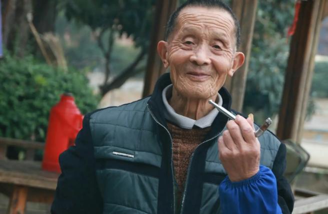闲着这4个工作适合老人轻松赚养老钱K8凯发登录入口退休之后不想在家(图7)