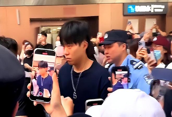 露了体育圈的乱象多位运动员难以幸免K8凯发集团全红婵退赛后的现状暴(图14)